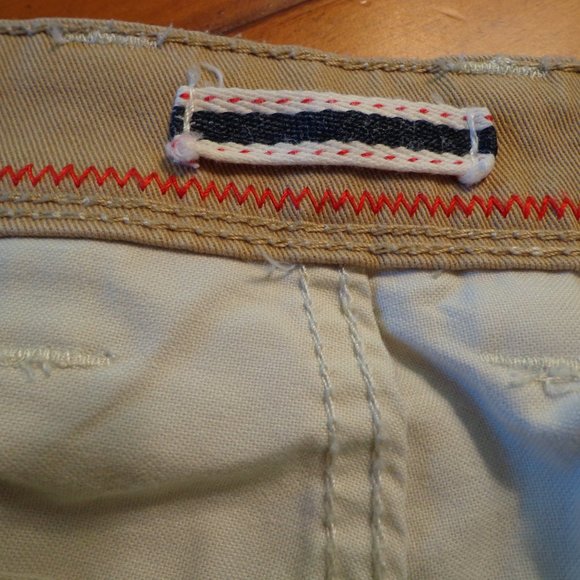 IZOD Saltwater Straight Fit Chino Pants 36W x 32L Stone Zip/Button Closure - Picture 9 of 11